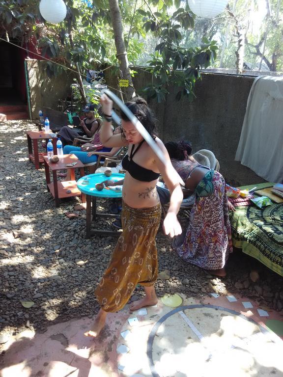 Bricks And Bamboo Hostel Anjuna Luaran gambar