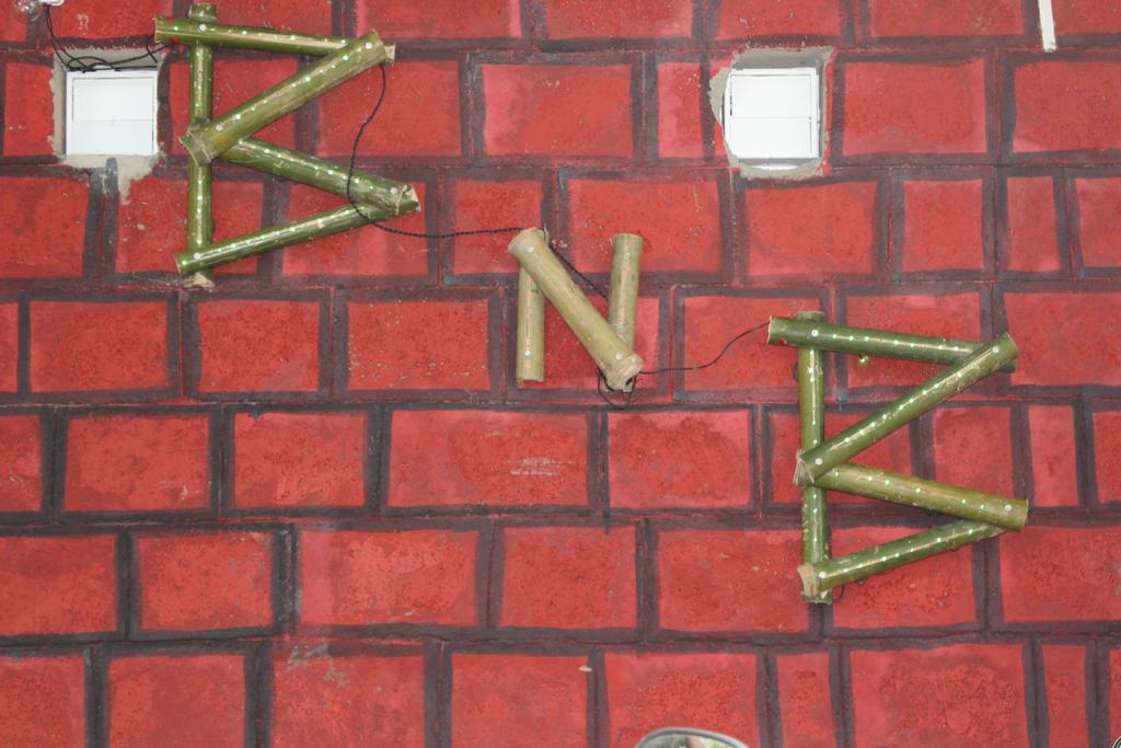 Bricks And Bamboo Hostel Anjuna Luaran gambar