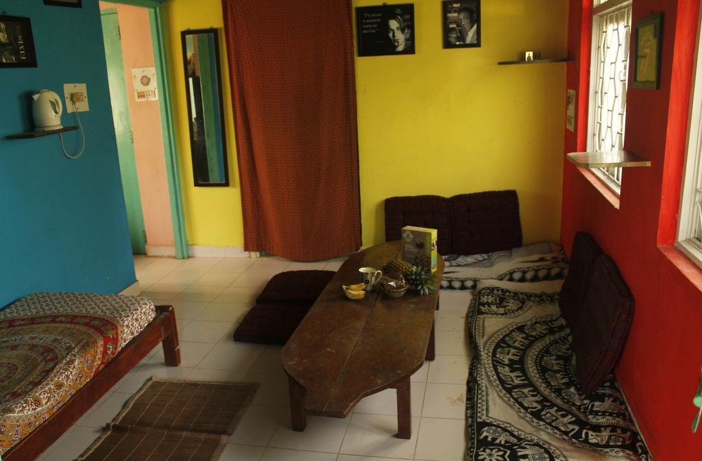 Bricks And Bamboo Hostel Anjuna Luaran gambar