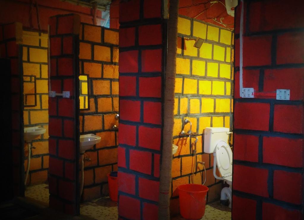 Bricks And Bamboo Hostel Anjuna Luaran gambar