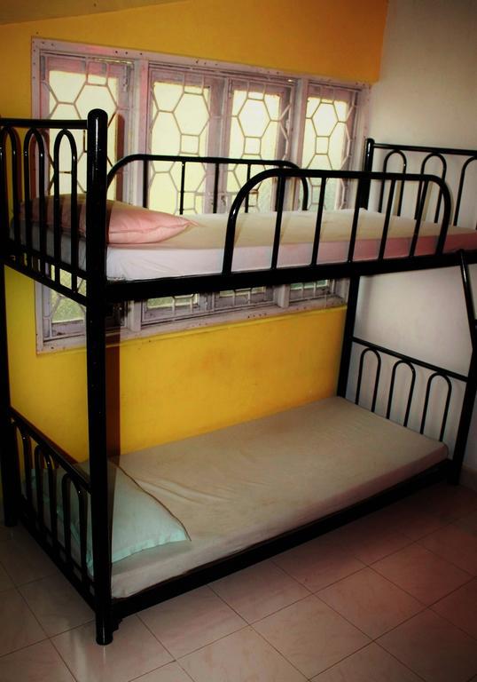 Bricks And Bamboo Hostel Anjuna Luaran gambar