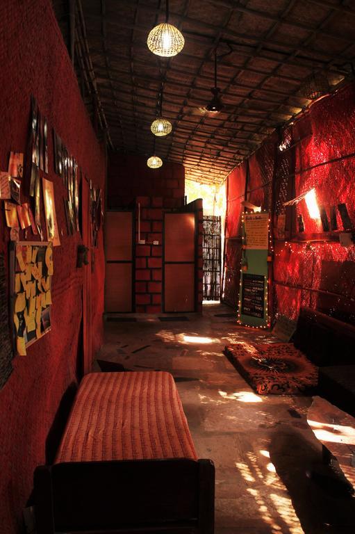 Bricks And Bamboo Hostel Anjuna Luaran gambar
